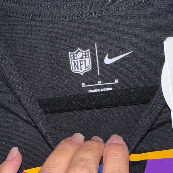 NFL Women’s  Black Crucial Catch T-Shirt - Picture 5 of 5